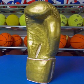 Anderé Becchio 2014 all works: Boxing Glove Anderé Becchio 2014 all works: Boxing Glove